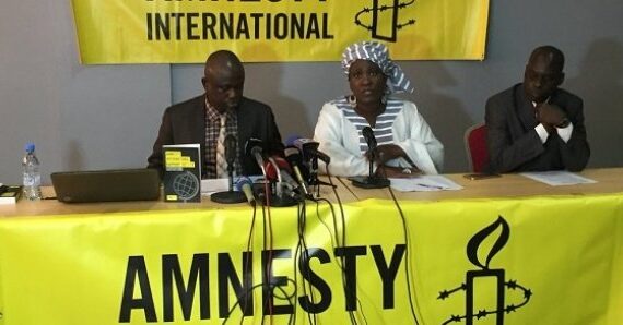 Lire la suite à propos de l’article Mort de François Mancabou: Les révélations d’Amnesty qui accablent les autorités…