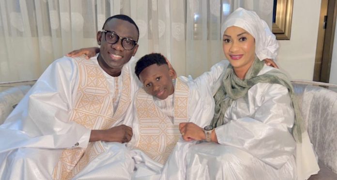 Photos – Tabaski 2022: En mode « Ndanane », Pape Diouf , son Fils et sa femme «diam laniou woté»