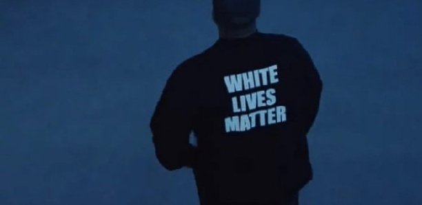 Lire la suite à propos de l’article Après son t-shirt “White Lives Matter” : Kanye West enfonce le clou en affirmant “Black Lives Matter” est une arnaque